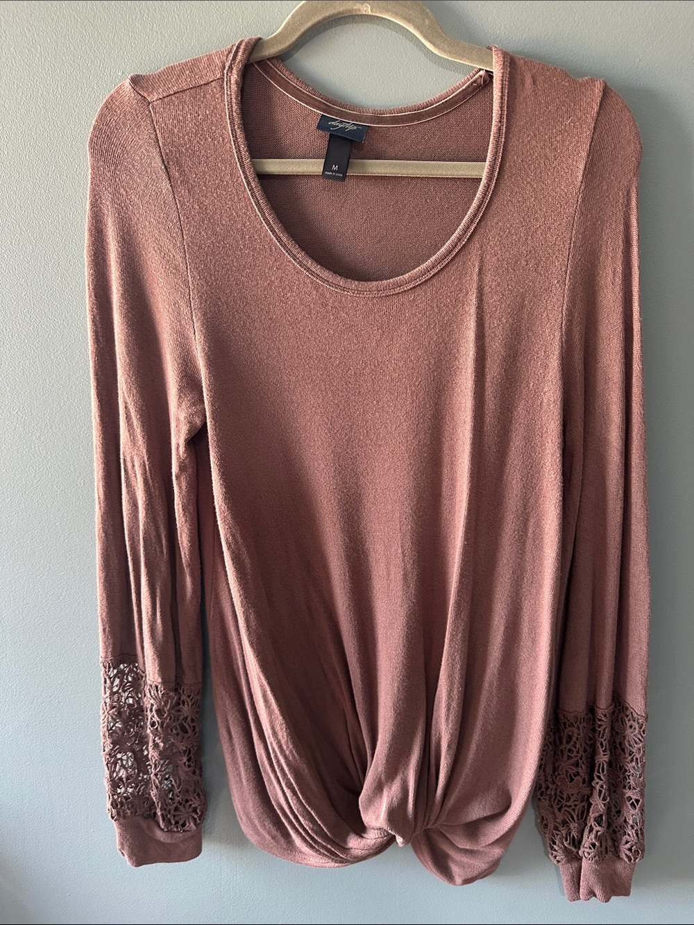 Soft Twist-Hem Long Sleeve Top in Dusty Rose - M